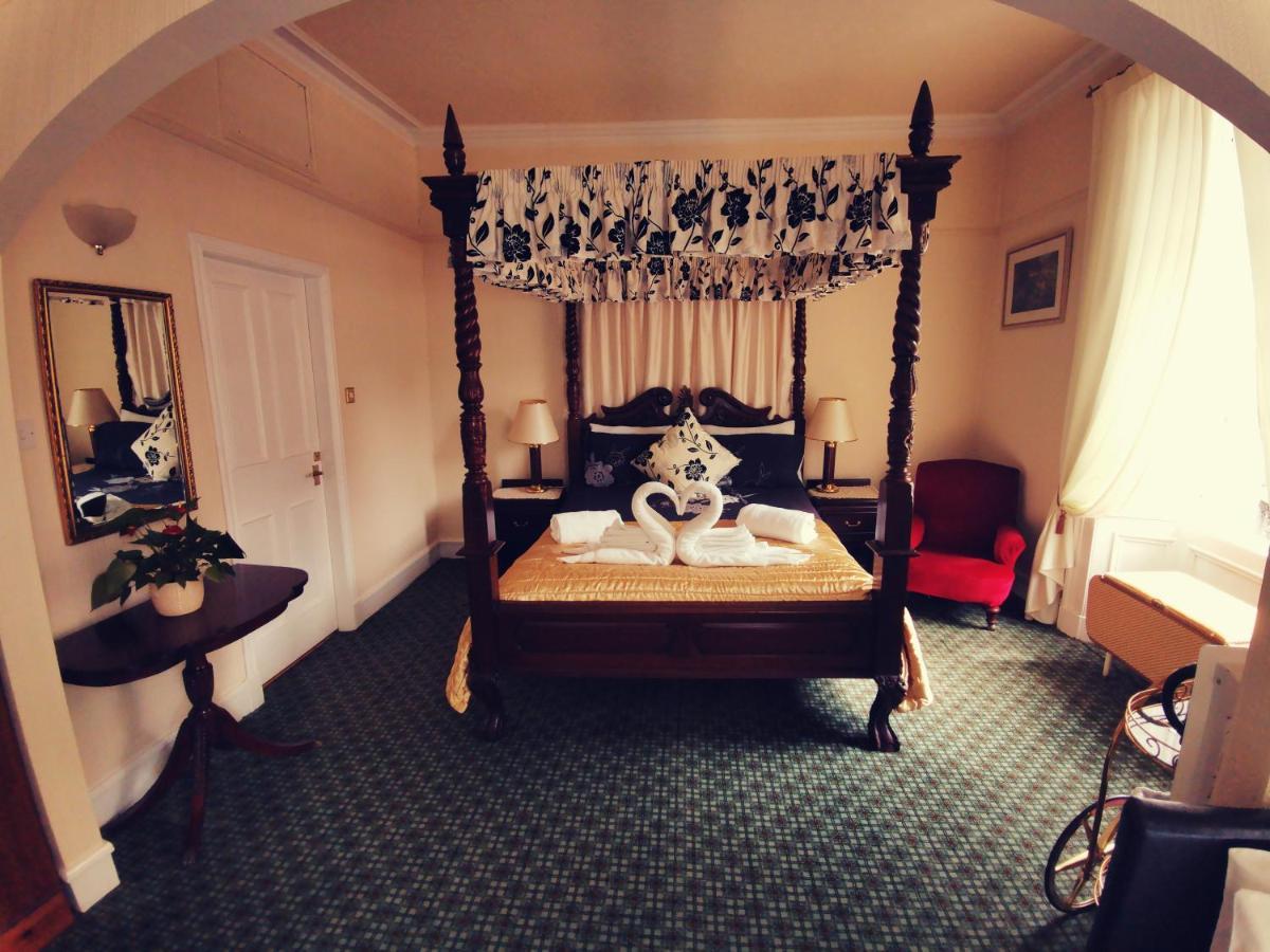 Victoria Hotel Blairgowrie and Rattray Екстер'єр фото