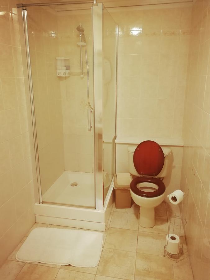 Victoria Hotel Blairgowrie and Rattray Екстер'єр фото